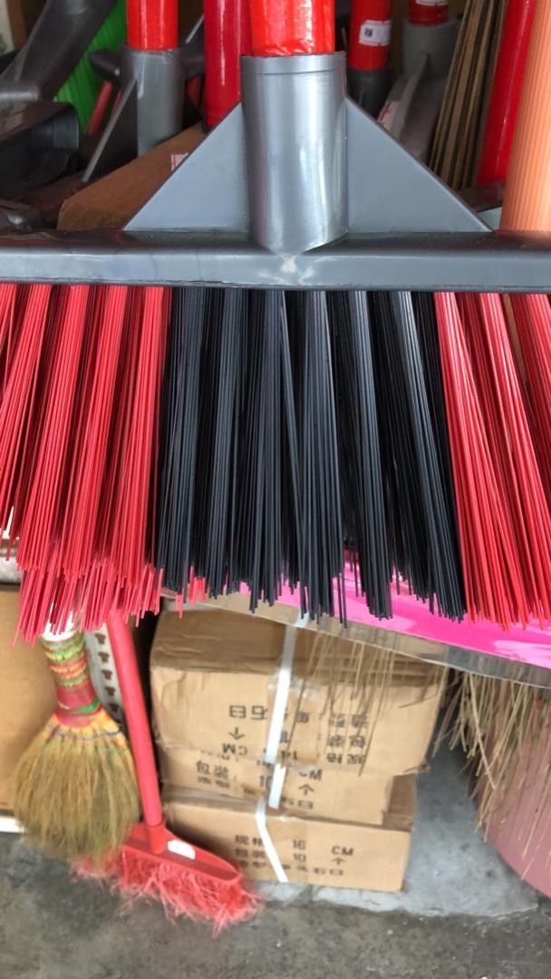 QP Plastic Broom (Hard Plastic)
