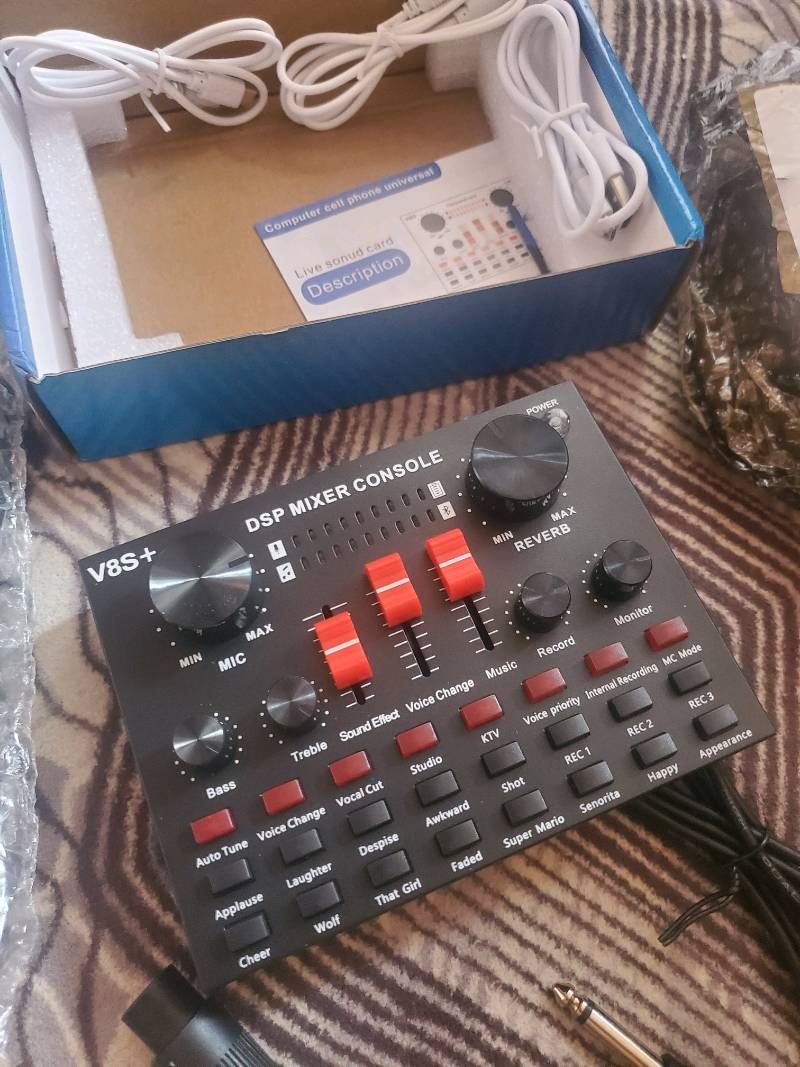 QS DPS Mixer Live Sound Card with Bluetooth (R8 Card+Mic+Stand)