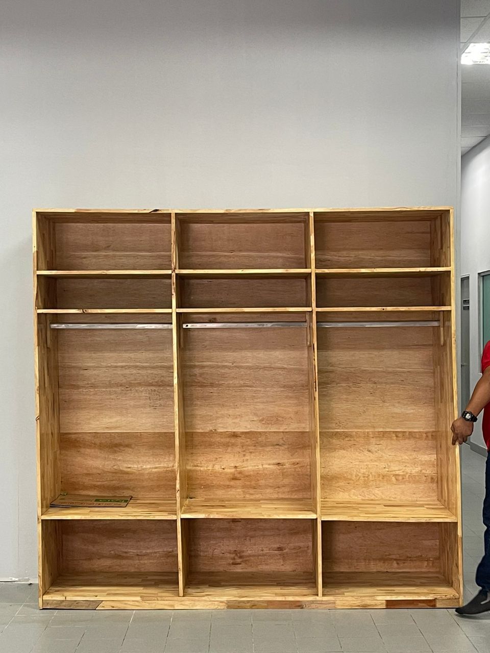 Cabinet for Fire Fighting Suit, 3 Compartment