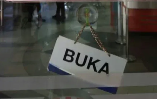 Signboard buka dan tutup