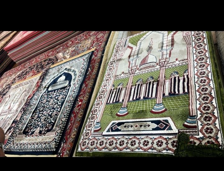 SEJADAH IMAN BERKUALITI DAN TEBAL
