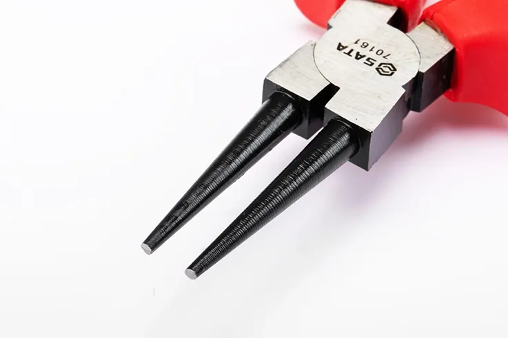 Sata INSULATED ROUND PLIER 6”