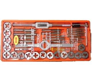 SKC 40-PC CARBON STEEL TAP AND DIE SET (IN PLASTIC CASE)