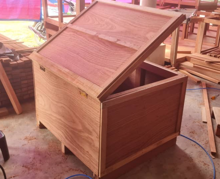 *Wood box with Hinge Heavy Duty