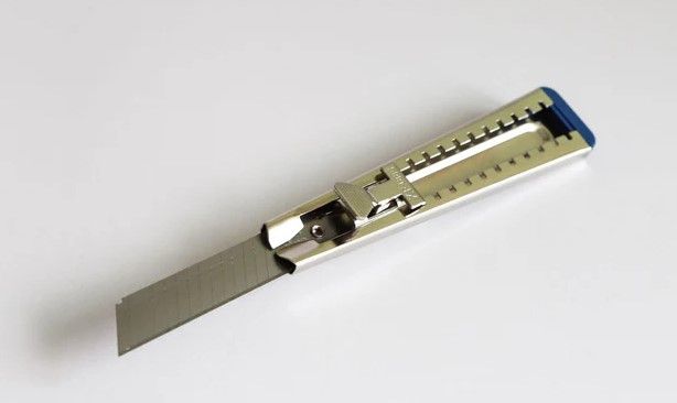 XINFA XF-1886A STEEL UTILITY CUTTER
