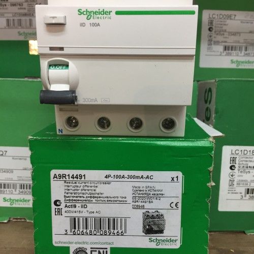 SCHNEIDER RCCB IID 4P 100A 300MA AC-TYPE