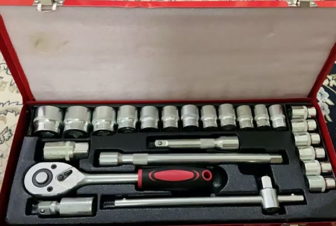 Ratchet Box Socket 24pcs 1/2 Inch