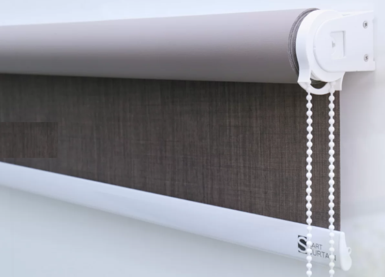SUPPLY & INSTALL ROLLER BLIND / SIZE : W10 FT X H6 FT