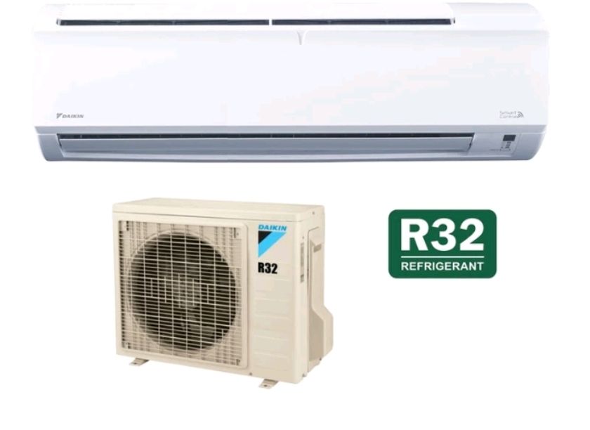 Daikin wall mounted RS32 foldable 1.5hp non inverter termasuk pemasangan basic