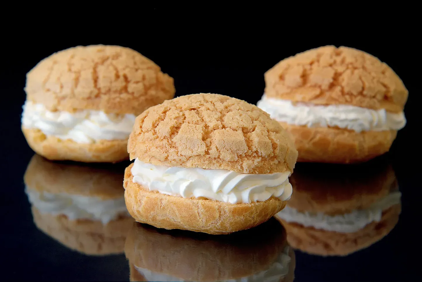 Japanese Cream Puff (2 Puff)