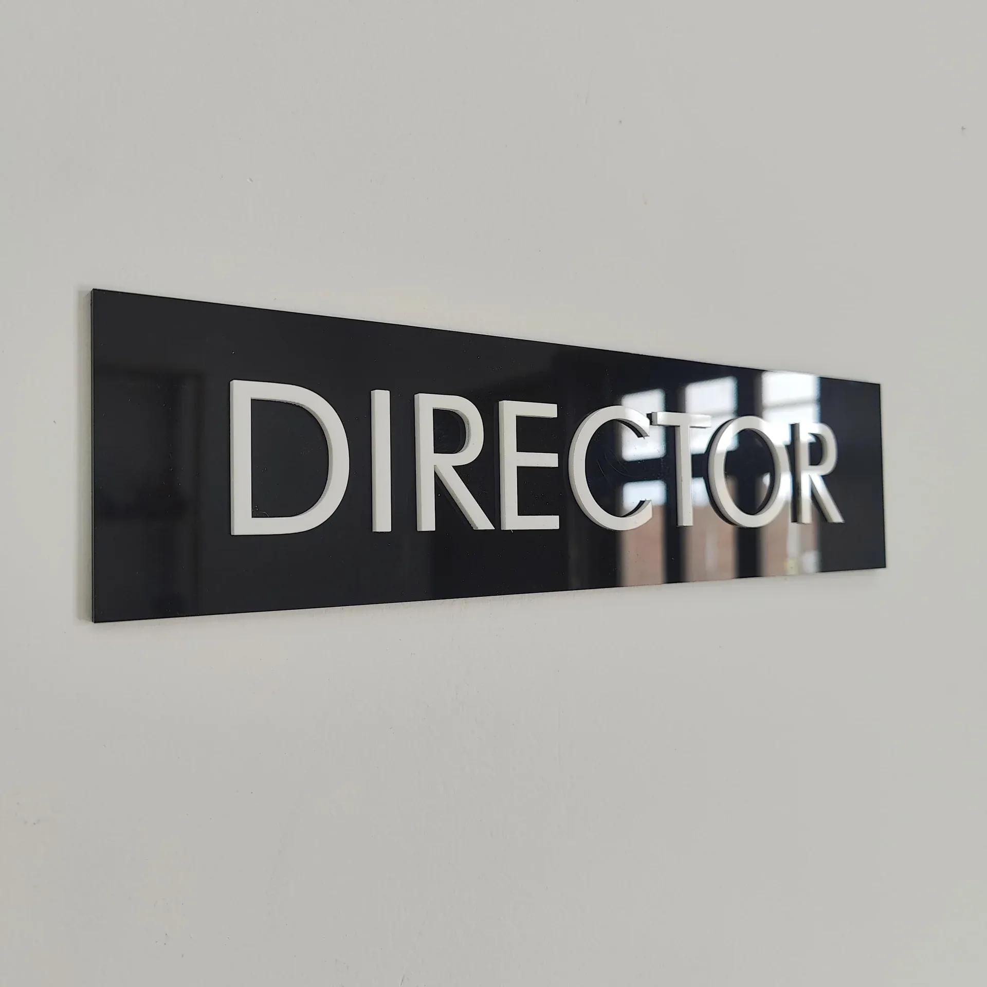 Black acrylic plates with white wording (250mmL x 200mmW)