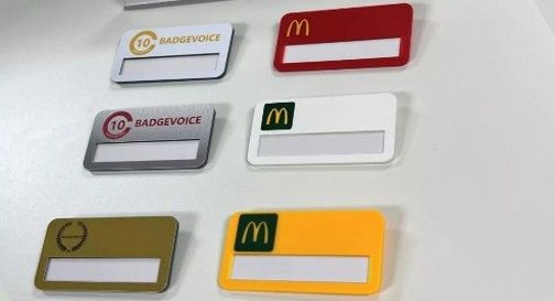 Q&F Packaging Plastic Slot Name Tag