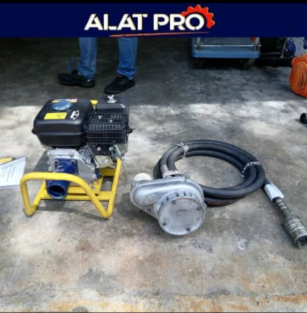 6.5 hp petrol engine  with 3"  submersible pump complete set.