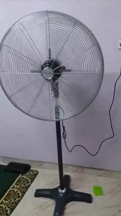 BOSSMAN 26" INDUSTRIAL FAN / STAND FAN / HEAVY DUTY / KIPAS ANGIN INDUSTRI / KIPAS ANGIN / INDUSTRY FAN