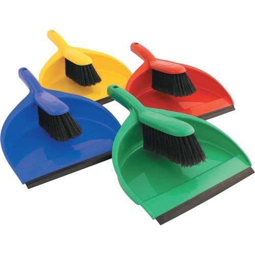 COTSWOLD PLASTIC DUSTPAN & BRUSH SET