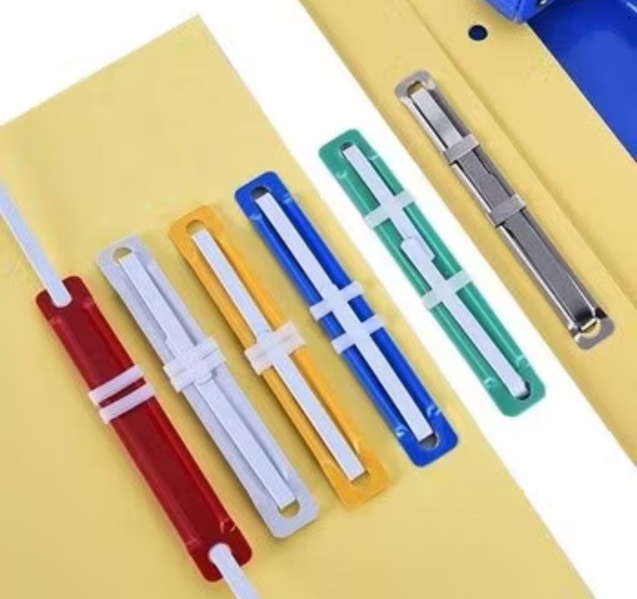 Astar Paper Fastener (Colour) 50’s / Plastic Paper Fastener
