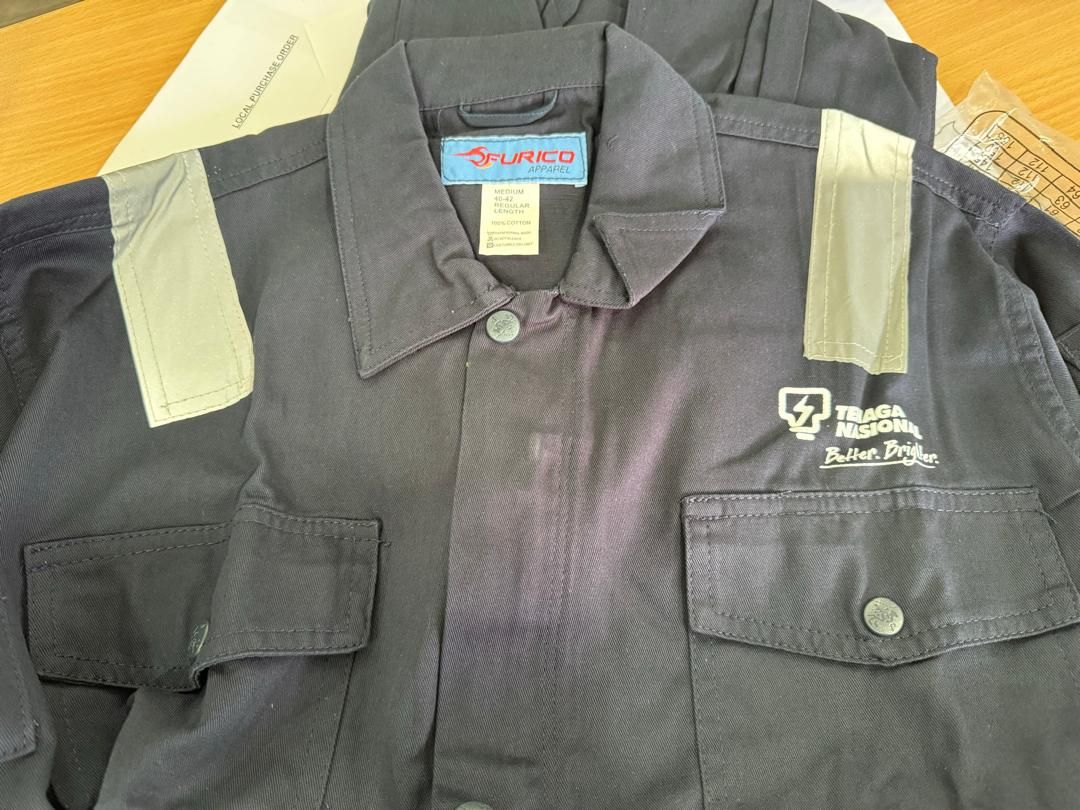 FURICO 100% COTTON 200GSM NAVY BLUE COVERALL C/W 6鈥�X 2鈥�SILVER RELECTORS, SILK SCREEN PRINTING 1 COLOR TNB LOGO (FRONT) SILK SCREEN PRINTING 1 COLOR TNB GENCO LOGO @ BACK