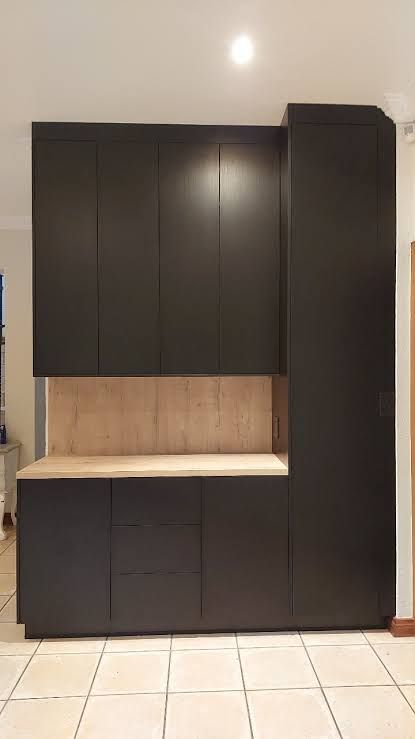 QP KITCHEN CABINET SET 120 CM L X 40 CM W X 200 CM H