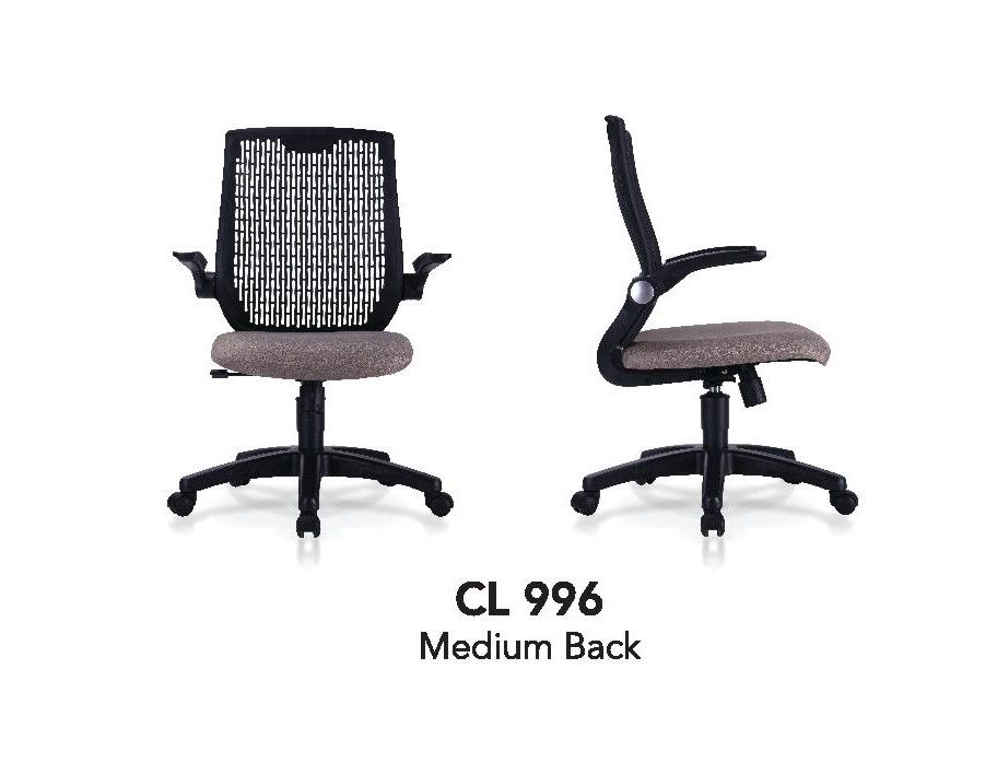 Mediumback chair with adjustable armrest