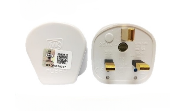 MK 646 WHI 13A 3PIN PLUG TOP