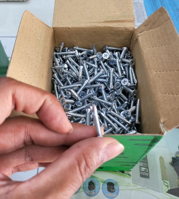 Flat Head Screw 25mm 1 Box