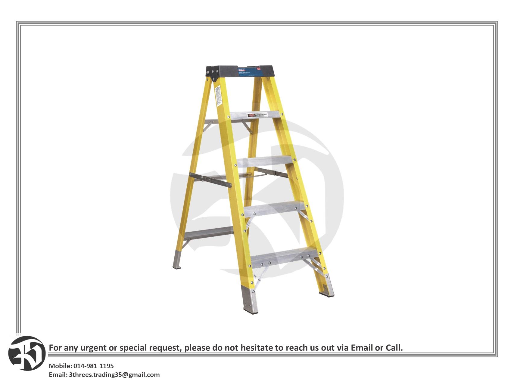 4-TREAD TRADE FIBREGLASS STEP LADDER EN 131