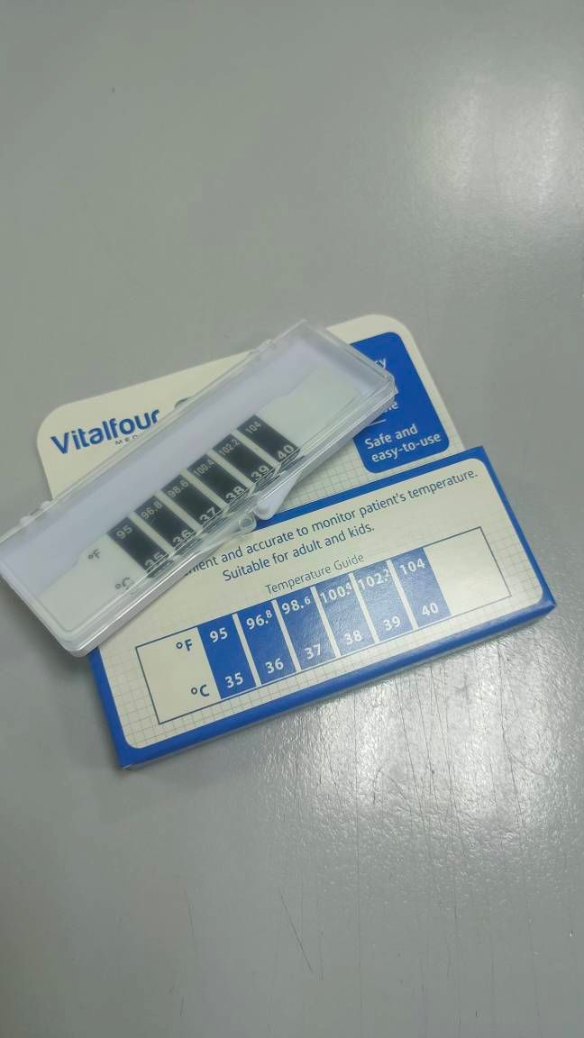 QS Forehead Thermometer Strip C/W Casing