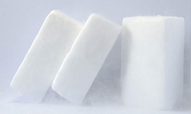 DRY ICE BLOCK WITH BOX (20KG/BOX) / DRY ICE BLOCK WITH BOX (33KG/BOX) - KEMAMAN AREA