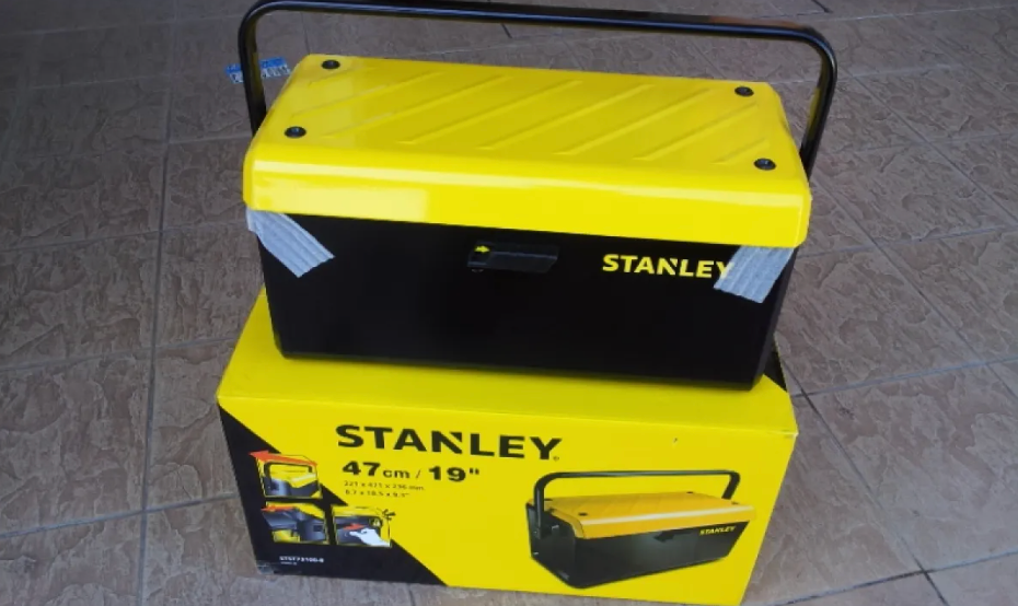 Stanley 19" Auto-Slide Drawer Metal Tool Box