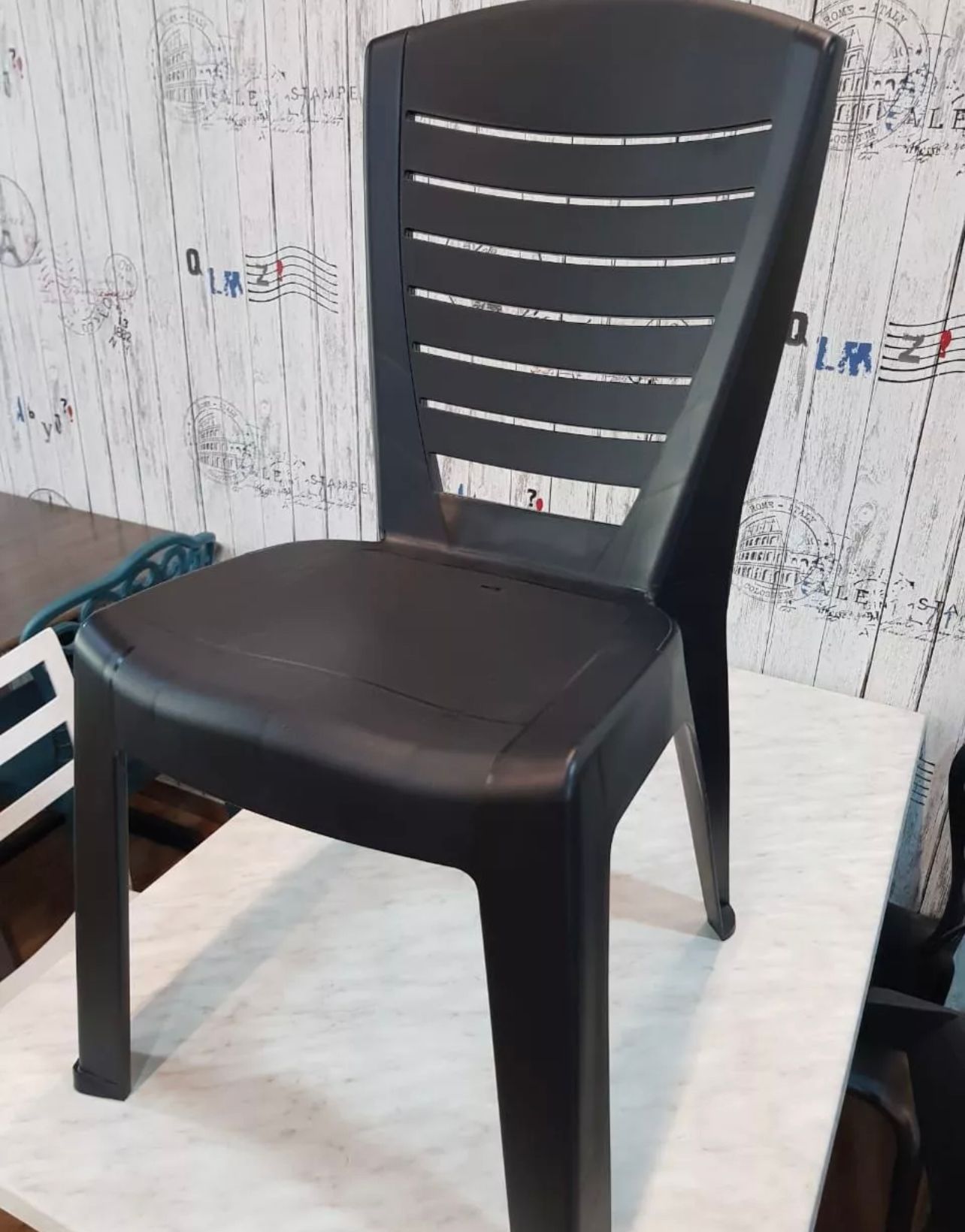 NA Kerusi Plastik / Plastic Chair warna hitam