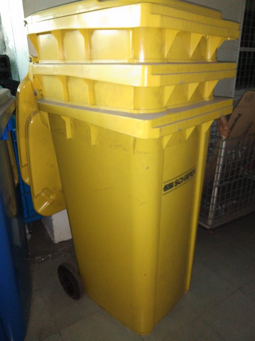 *SCHAEFER Waste Container 240L (Colour : YELLOW)