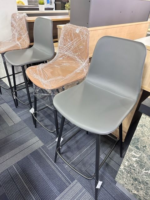 QS Bar Stool Stell + Spam Seater