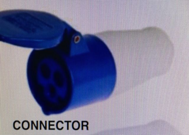 QS Commando 16a 3Pin Connector Socket