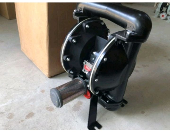 ARO Diaphragm Size: 1.5" Pump Model : 666170-3EB-C