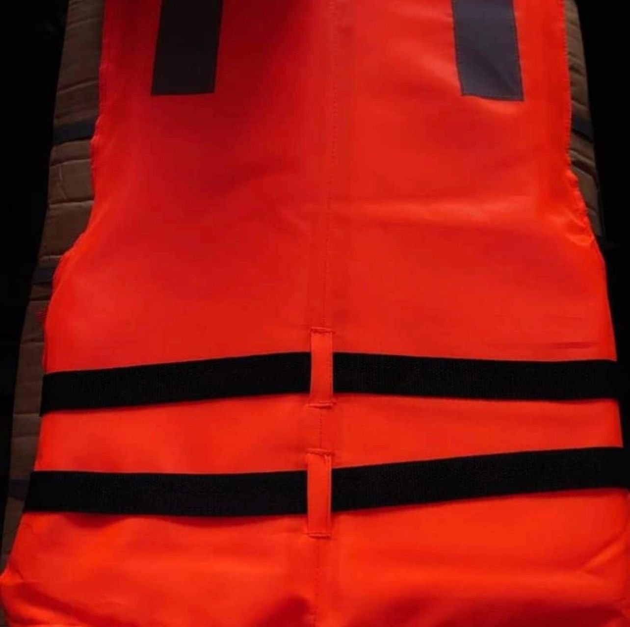 NA ADULT FREE SIZE LIFE JACKET SWIMMING ORANGE WITH LIGHT REFLECTOR & WHISTLE