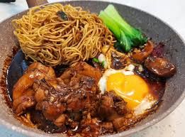 Garden Fresh Yee Mee with Chicken + 1 Hard Boiled Egg
