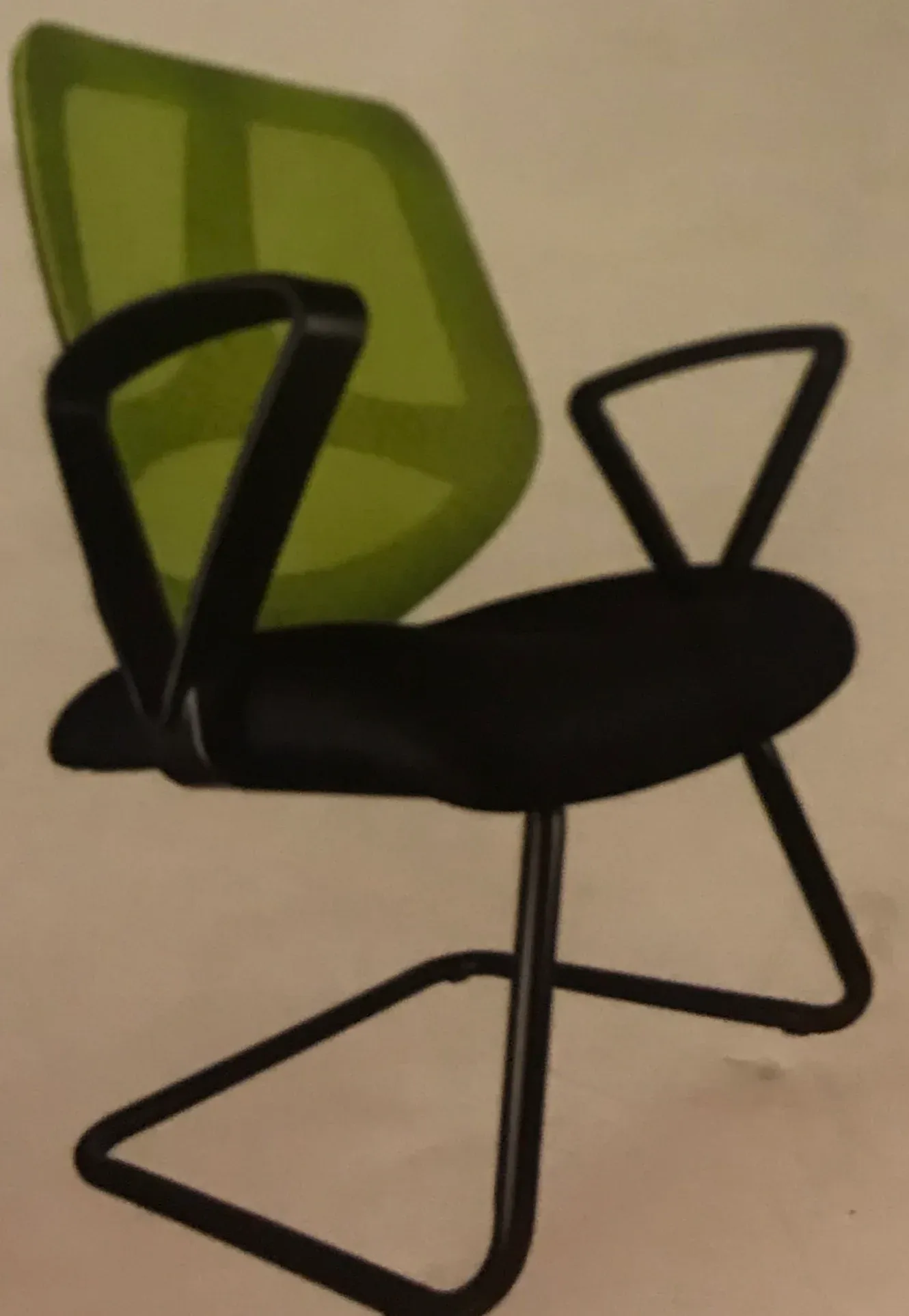 ARGIOLUS MESH VISITOR CHAIR