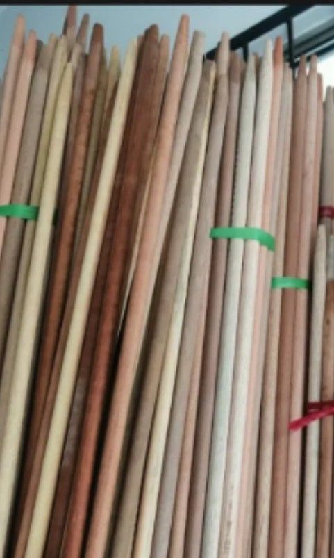 Kayu sawang / bendera 6kaki panjang