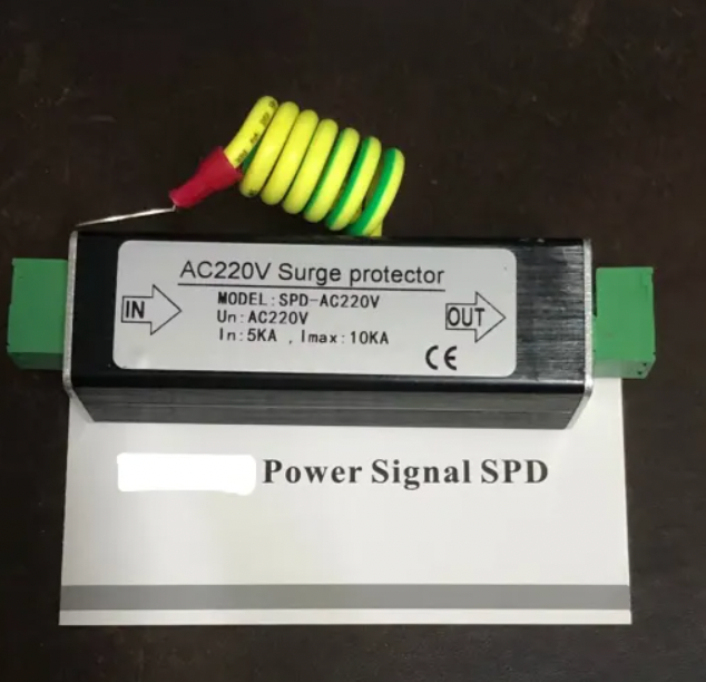 AC Power Surge Protector Lightning Arrestor (AC 220V to AC 240V) for CCTV