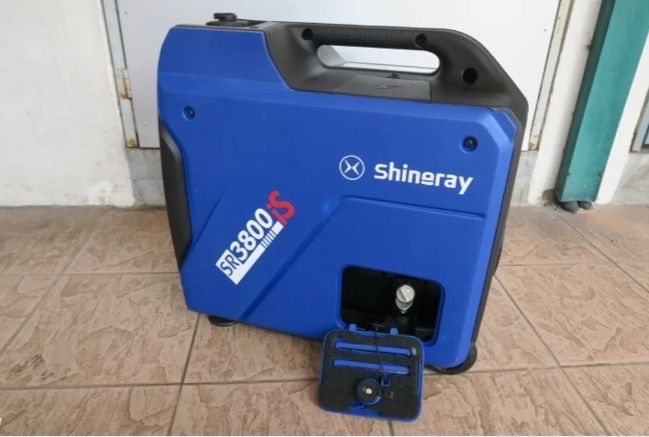 Tokuden SR3800is (3,500W) Portable Inverter Gasoline Generator Silent Generattor