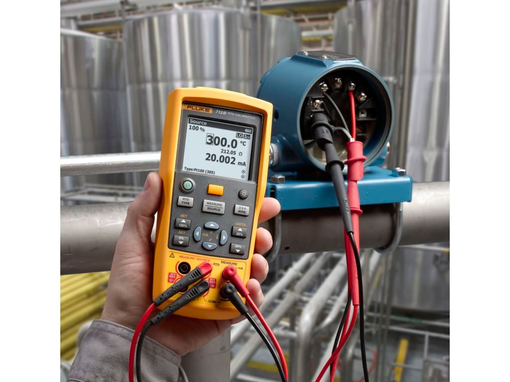 Fluke RTD TEMPERATURE CALIBRATOR
