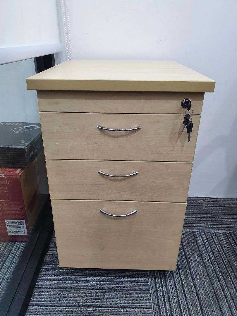 3 drawer mobile pedestal