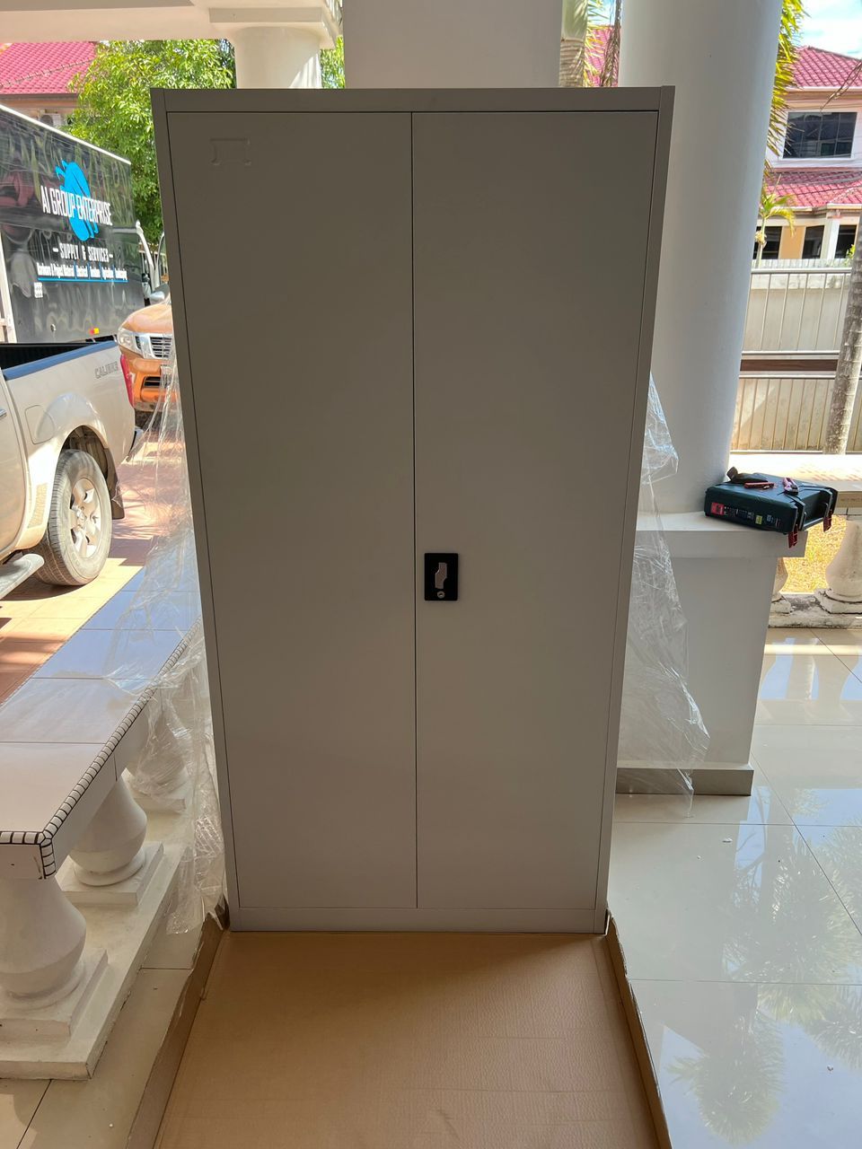 OEM *Full Height Swing Door Metal Cabinet