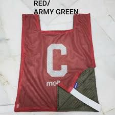 Molten Reversible bibs Senior