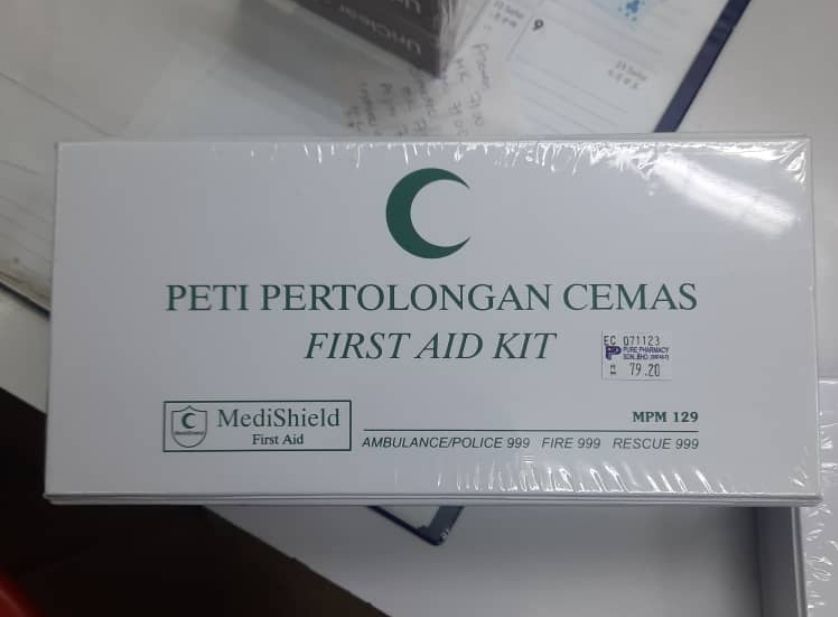 First Aid Kit With Medicine 5" x 10"