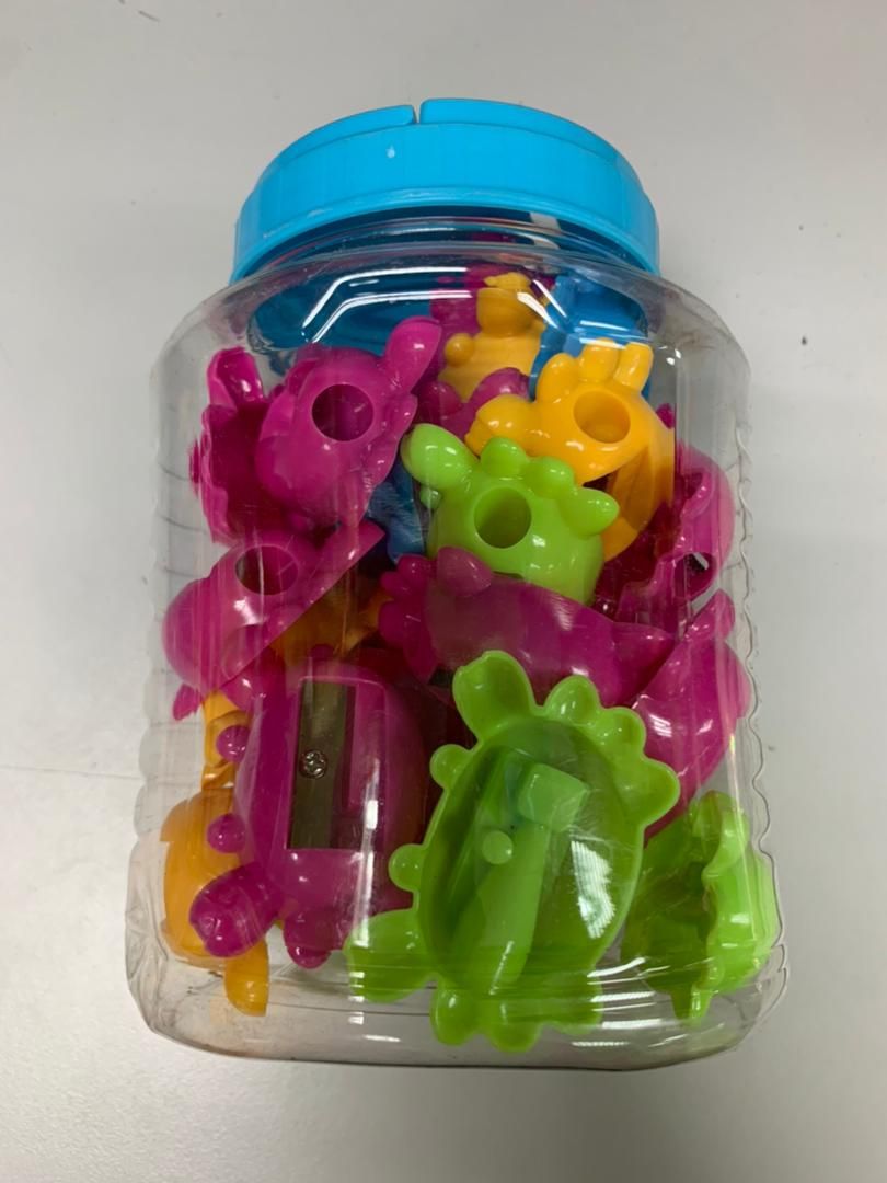 PLASTIC SHARPENER
