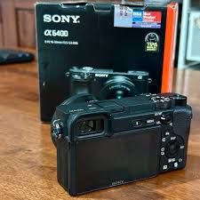 Sony a6400 + 16-50mm kit lens + Sigma 30mm F1.4 DC DN Lens Sony E + Godox TT685-II Flash Sony + Sony NP-FW50 Battery