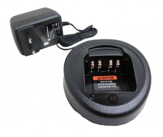 NNTN8293 Motorola Charger