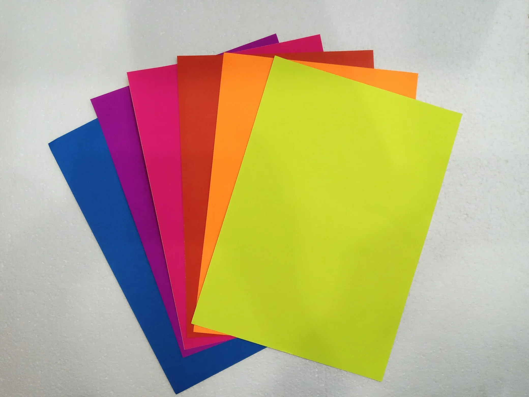 A4 FLUORESCENT STICKER