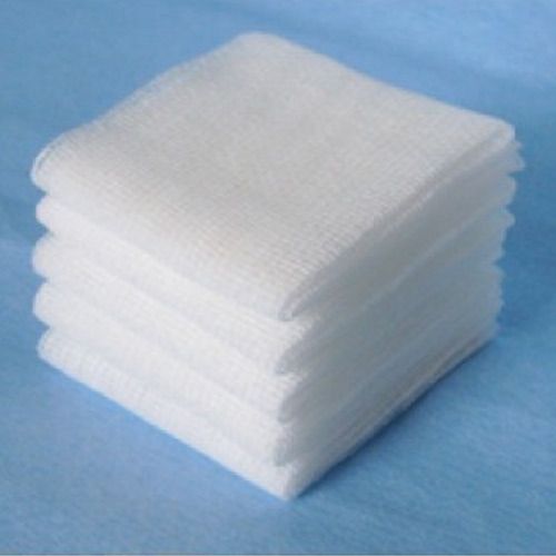 Cotton Gauze Swab 10cm x 10cm x 8 Ply 100 pieces / Cotton / Gauze Swab / Kapas Perubatan / 10cm x 10cm x 8 Ply / 100 pieces Cotton Gauze Swab